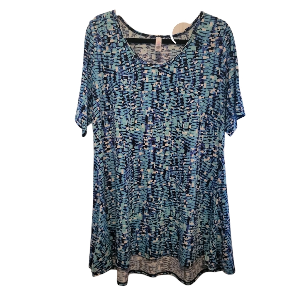 LuLaRoe Blue and Black Patterned Tunic